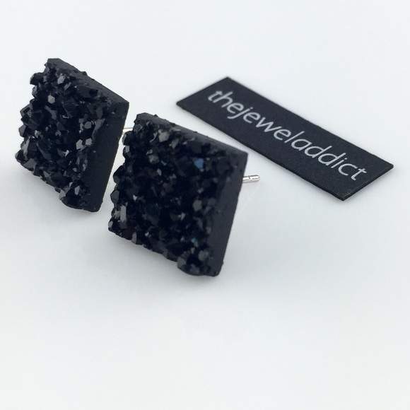 3 for 15🎀chunky black faux Druzy square studs - Picture 5 of 5